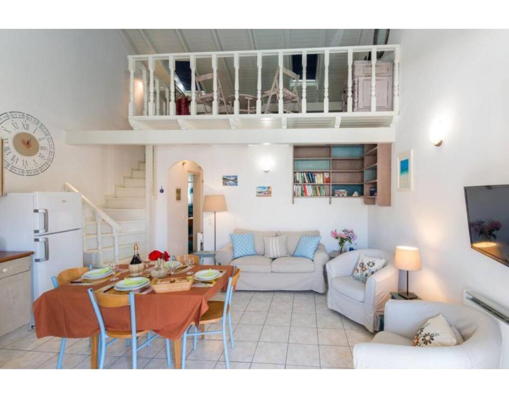 Faye'S Loft Apartment Gaios Exterior photo